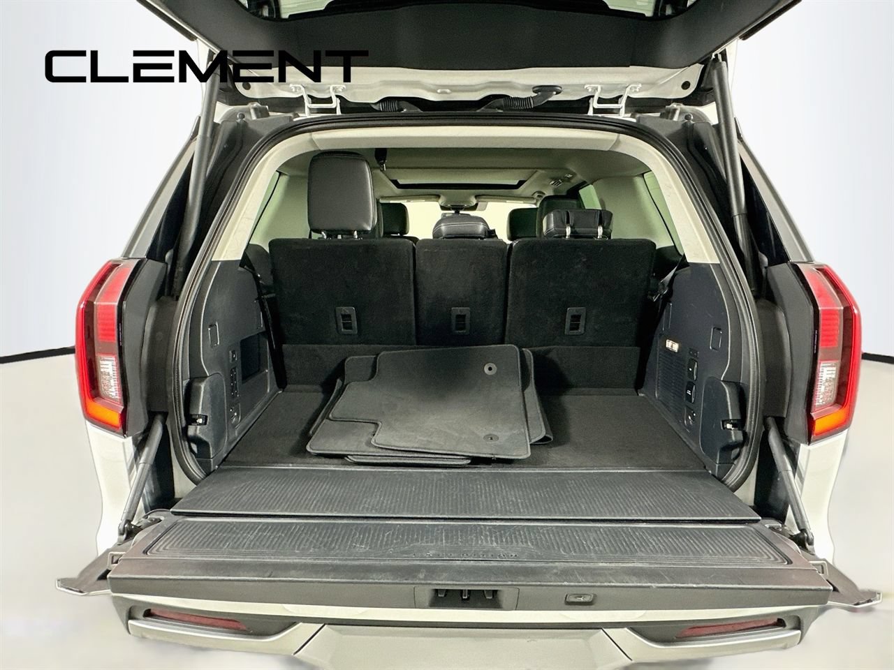 Certified 2025 Ford Expedition Platinum AWD/4WD image 11