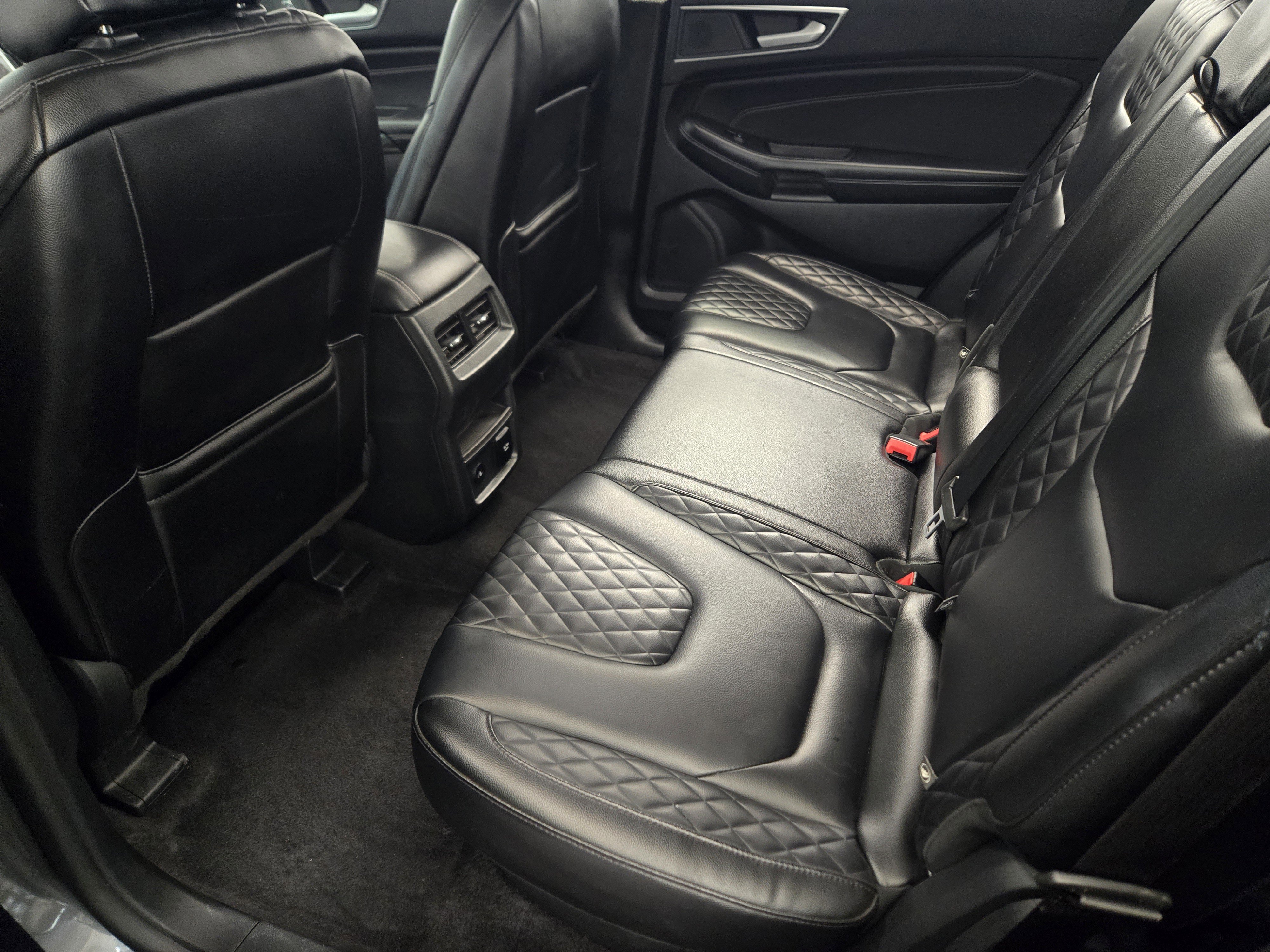 Certified 2024 Ford Edge Titanium image 28