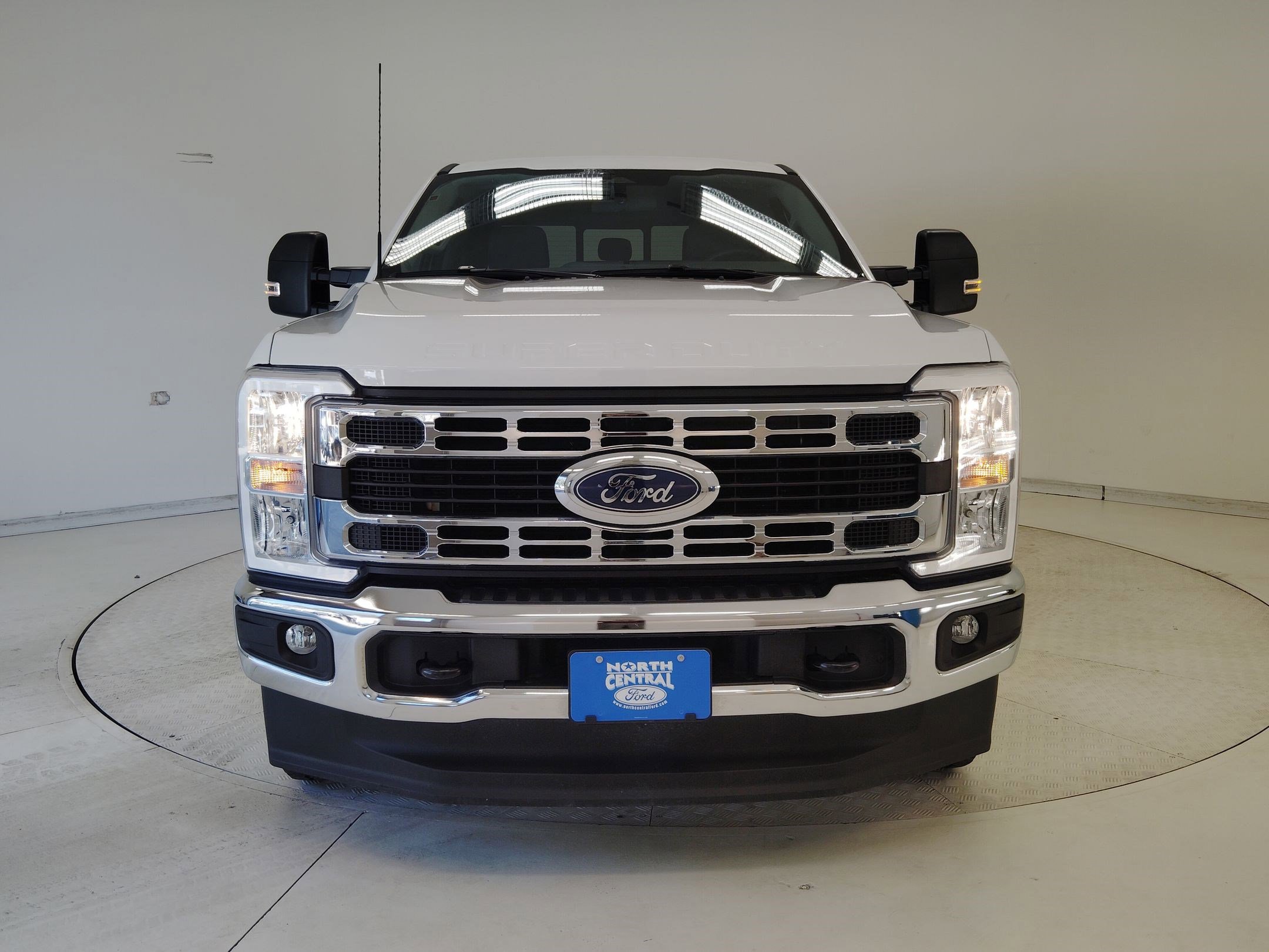 Certified 2025 Ford F250 XLT w/ FX4 Off-Road Package image 9