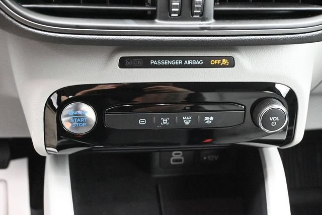 Certified 2026 Ford Escape SE FWD image 18