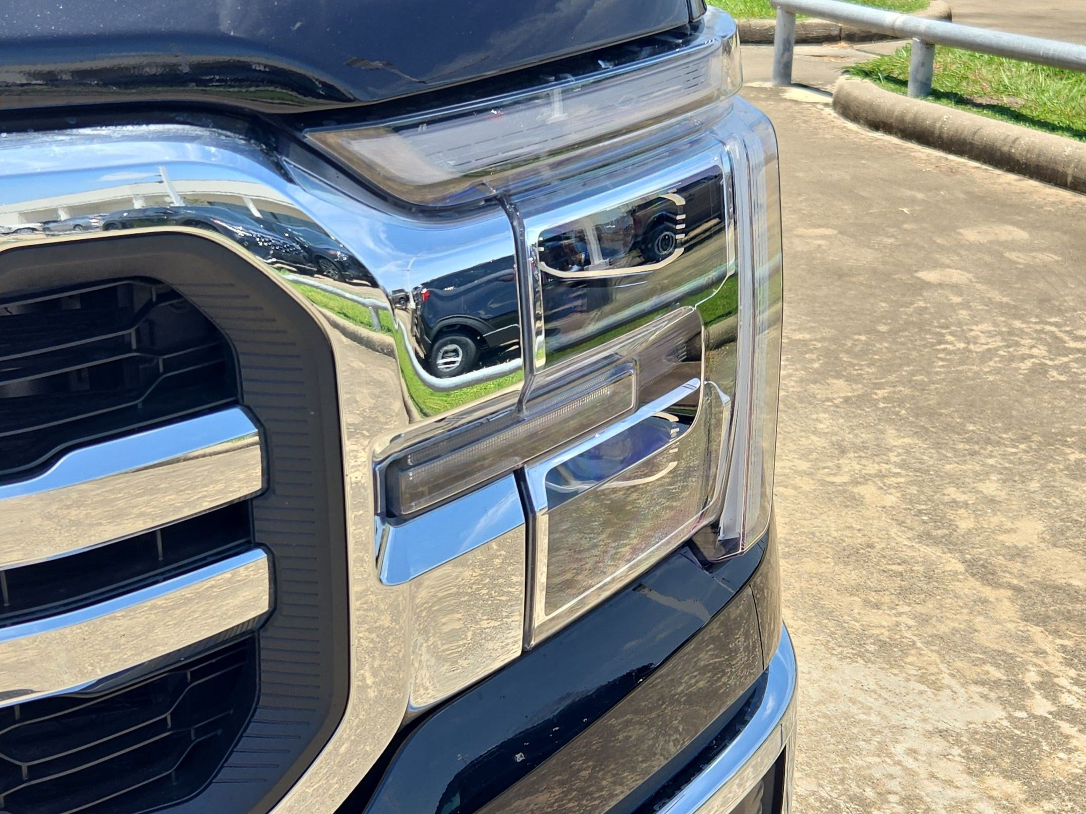 Certified 2025 Ford F150 Lariat AWD/4WD image 12