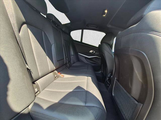 Used 2020 BMW 330i xDrive Sedan w/ Convenience Package AWD/4WD image 18