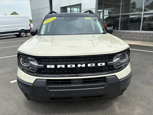 Certified 2025 Ford Bronco Sport Outer Banks w/ Outer Banks Tech Package+ AWD/4WD image 8