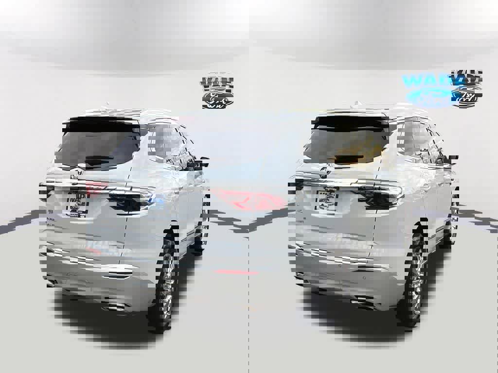 Used 2023 Buick Enclave Essence w/ Experience Buick Package image 5