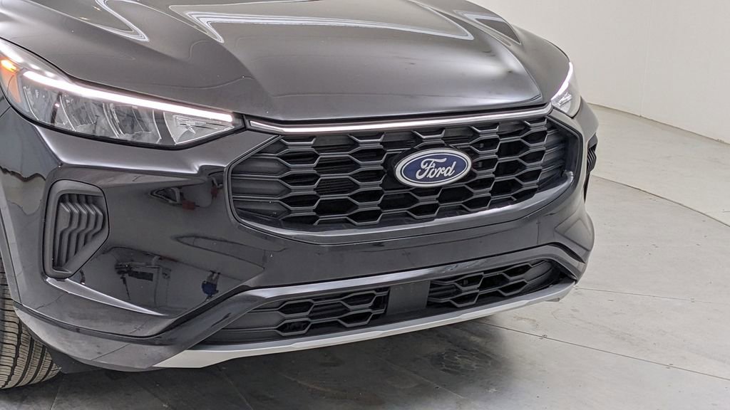 Certified 2024 Ford Escape ST-Line w/ Tech Pack #1 AWD/4WD image 44