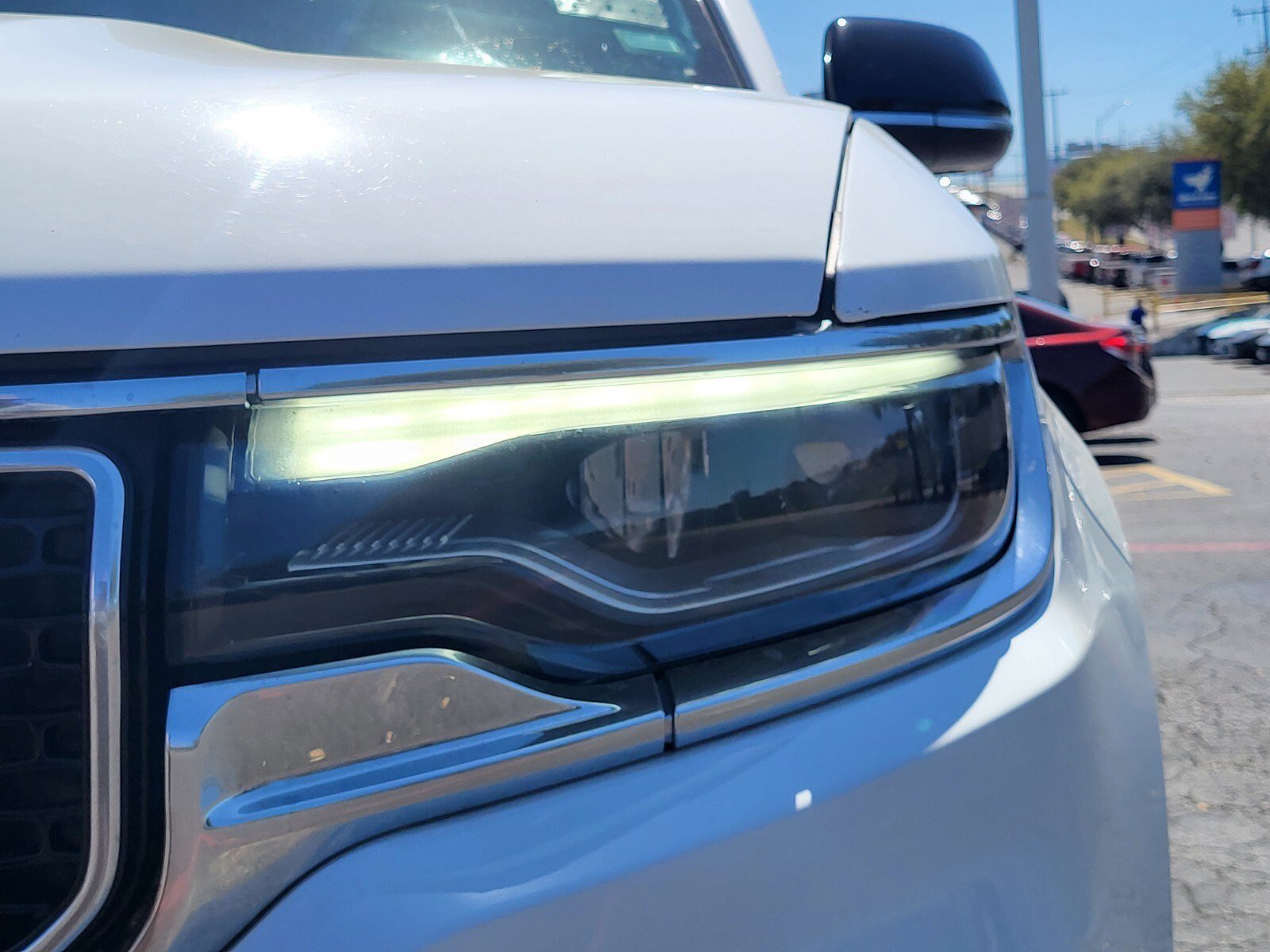 Used 2024 Jeep Wagoneer L Series II w/ Flexible Seating Group image 11