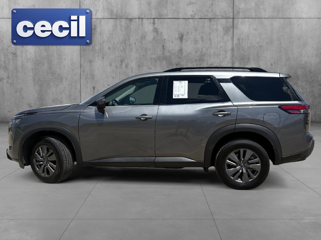 Used 2024 Nissan Pathfinder SV AWD/4WD image 8