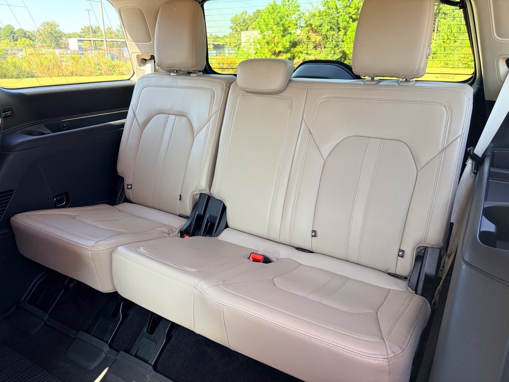 Certified 2022 Ford Expedition Limited RWD image 28