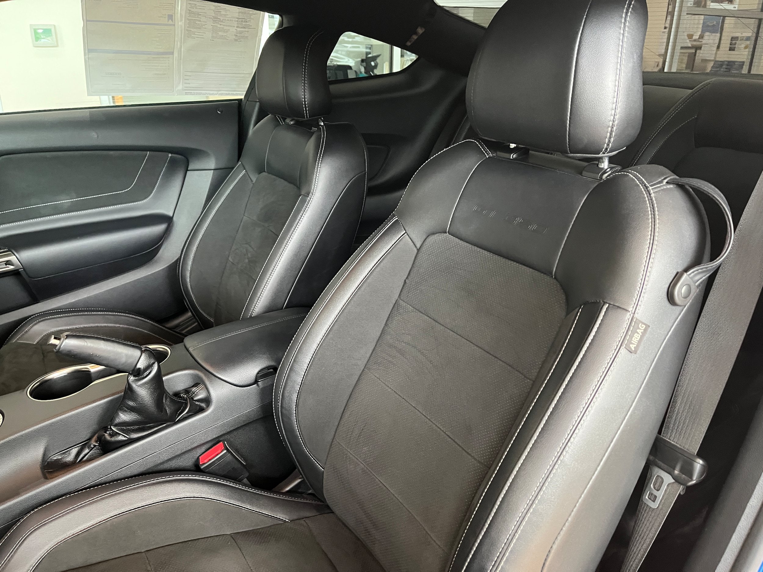 Certified 2017 Ford Mustang Shelby GT350 w/ Convenience Package RWD image 8