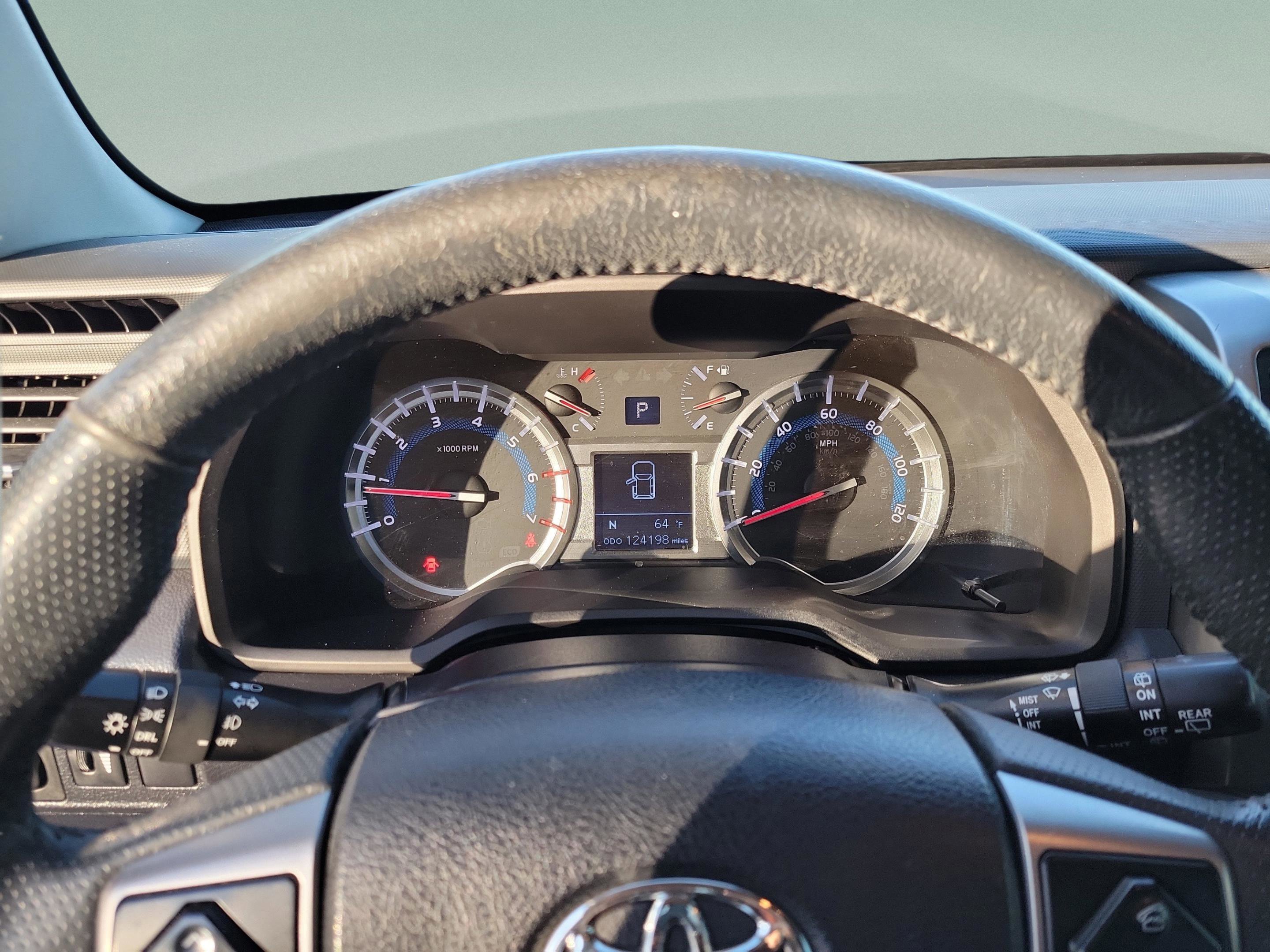 Used 2017 Toyota 4Runner SR5 Premium image 15