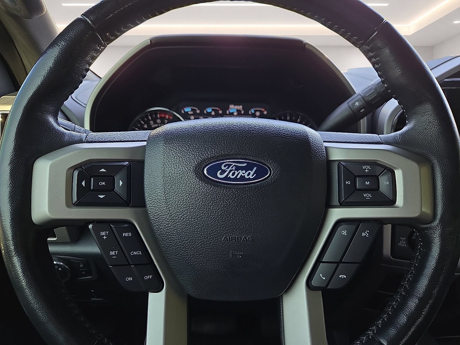 Certified 2022 Ford F250 Lariat w/ Lariat Ultimate Package AWD/4WD image 24