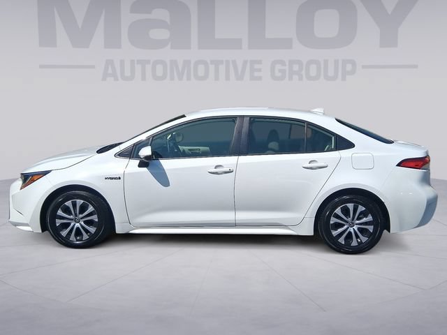 Used 2021 Toyota Corolla LE FWD image 2