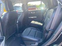 Certified 2024 Ford Explorer XLT w/ Equipment Group 202A AWD/4WD image 5