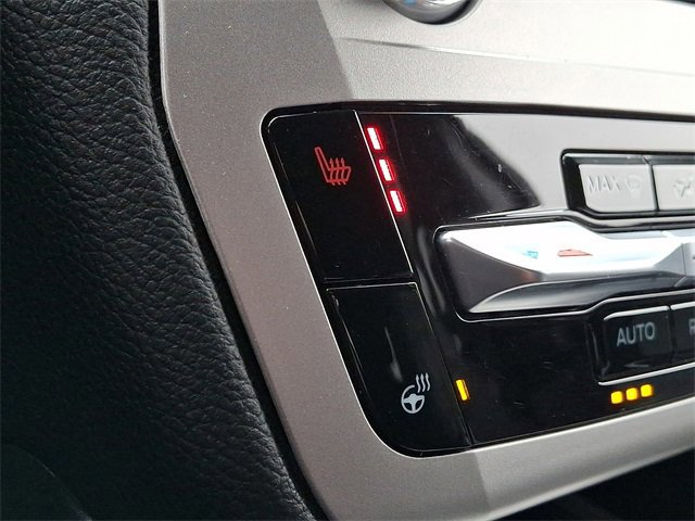 Certified 2022 Ford Explorer XLT w/ Equipment Group 202A image 24