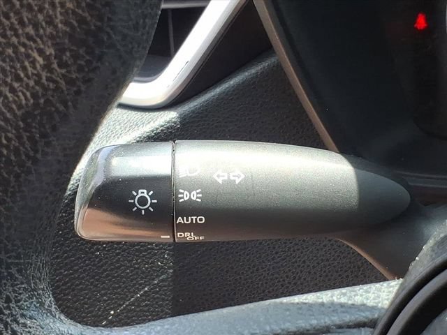Used 2020 Toyota Corolla LE FWD image 24