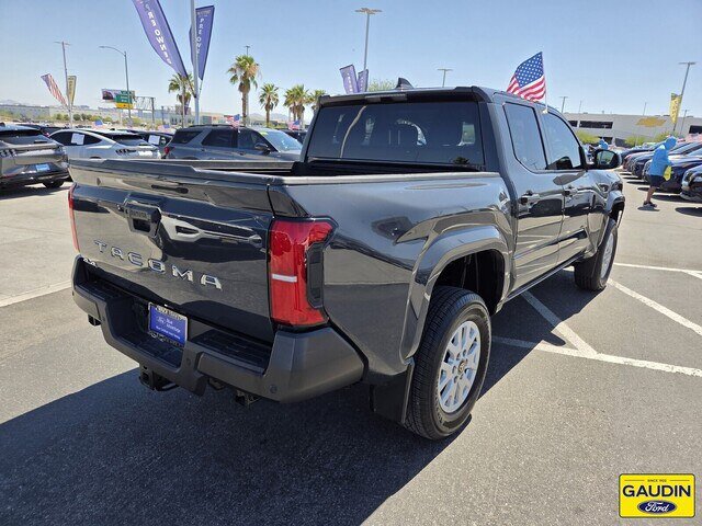 Used 2024 Toyota Tacoma SR w/ SR Upgrade Package AWD/4WD image 7