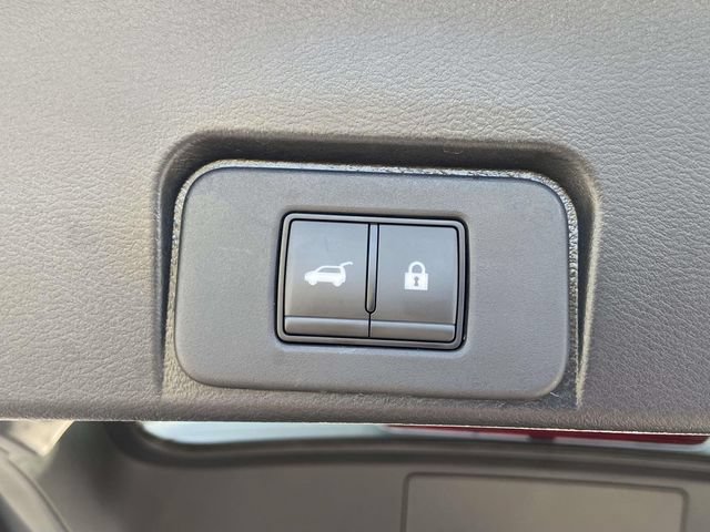 Used 2023 Nissan Rogue SV w/ SV Premium B Package FWD image 12