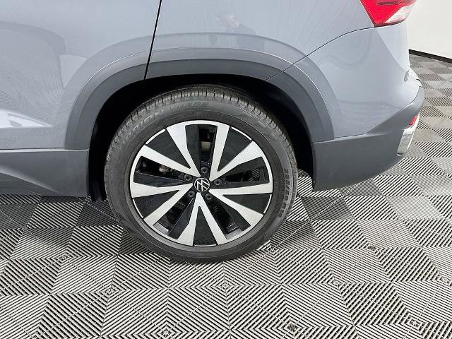 Used 2023 Volkswagen Taos SE AWD/4WD image 29
