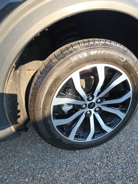 Certified 2025 Ford Explorer ST-Line RWD image 12