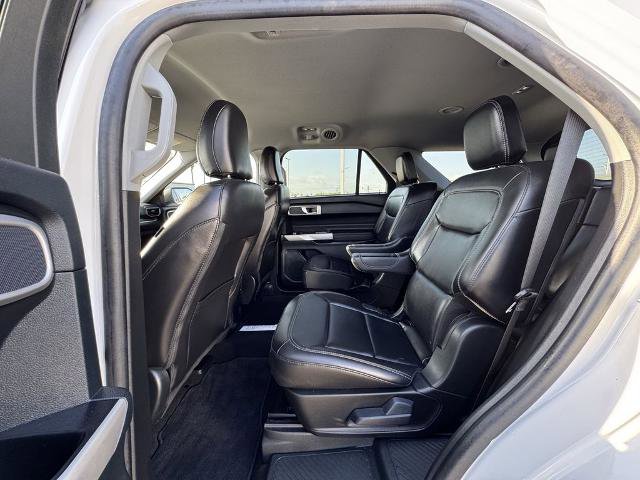 Certified 2024 Ford Explorer XLT w/ Equipment Group 202A RWD image 15