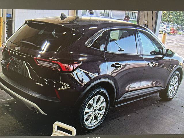 Certified 2023 Ford Escape Active AWD/4WD image 2