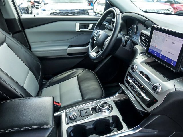 Certified 2023 Ford Explorer XLT w/ XLT Sport Appearance Package AWD/4WD image 35