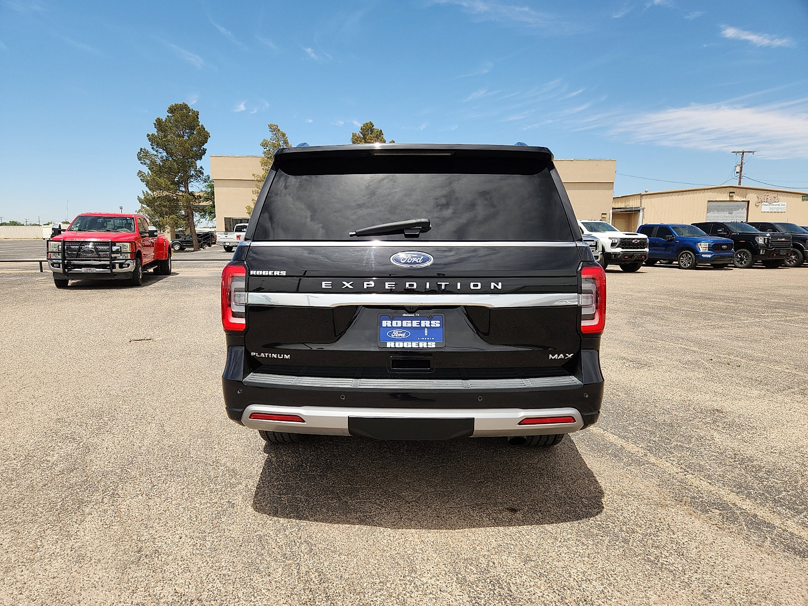Certified 2023 Ford Expedition Max Platinum RWD image 6