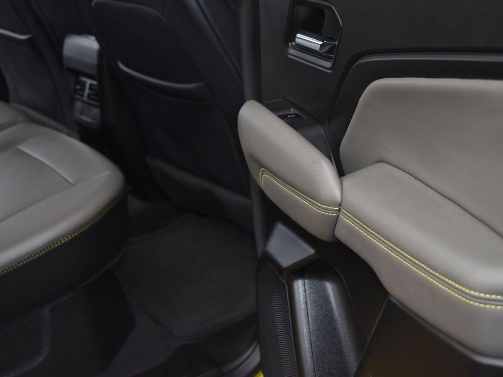 Used 2024 Chevrolet Colorado ZR2 w/ ZR2 Convenience Package III image 15