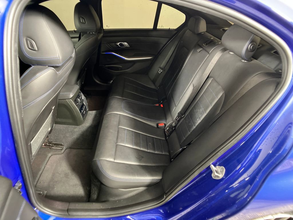 Used 2022 BMW 330i Sedan w/ M Sport Package image 31