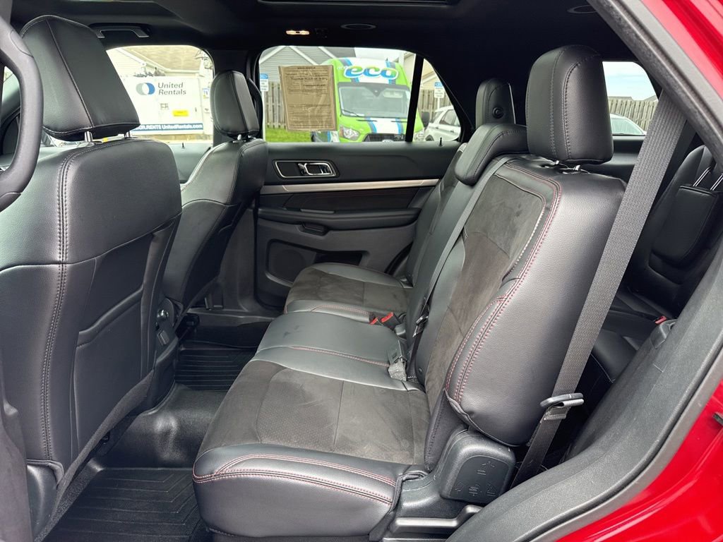 Certified 2019 Ford Explorer XLT w/ Equipment Group 202A AWD/4WD image 23