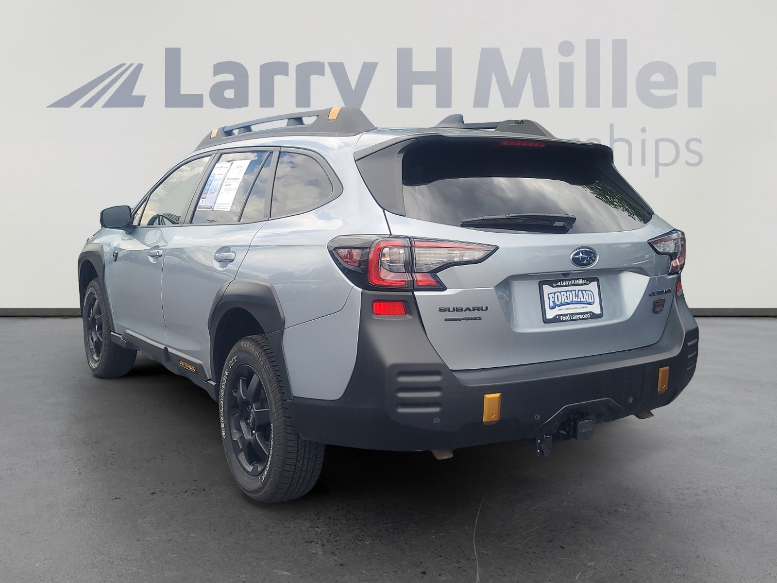 Used 2023 Subaru Outback Wilderness AWD/4WD image 3
