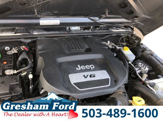 Used 2017 Jeep Wrangler Unlimited Sport w/ Max Tow Package image 33