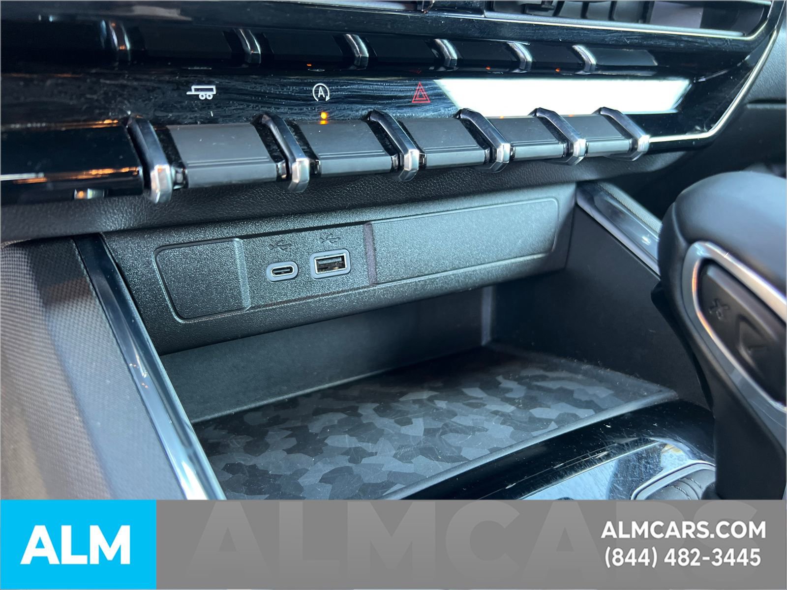 Used 2025 GMC Canyon Elevation RWD image 37