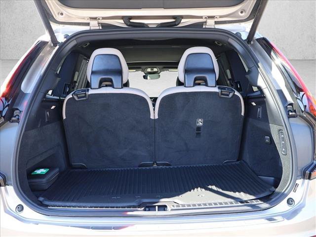 Used 2025 Volvo XC90 B5 Ultra w/ Protection Package Premier AWD/4WD image 6