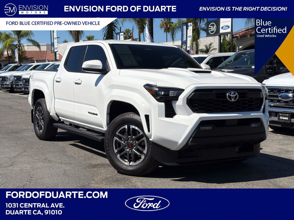 Used 2025 Toyota Tacoma TRD Sport AWD/4WD image 1