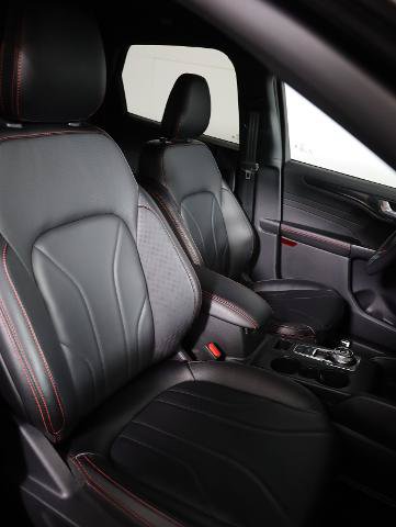 Certified 2025 Ford Escape ST-Line Elite w/ Premium Technology Package AWD/4WD image 10