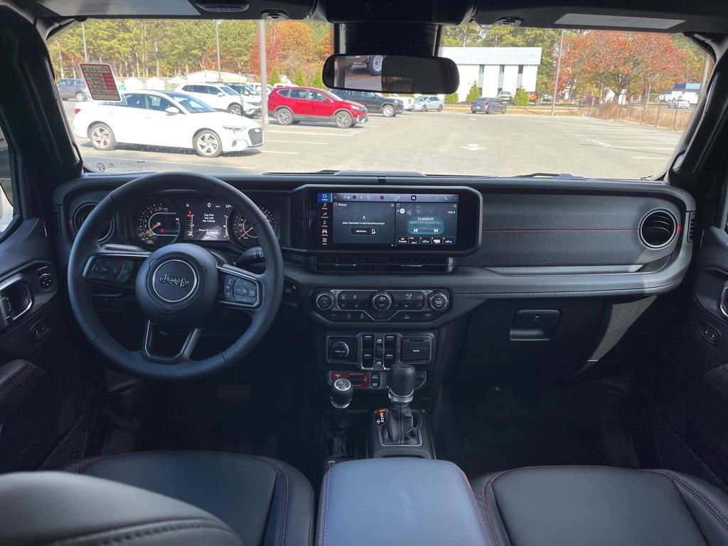 Used 2025 Jeep Gladiator Rubicon w/ Convenience Group image 8