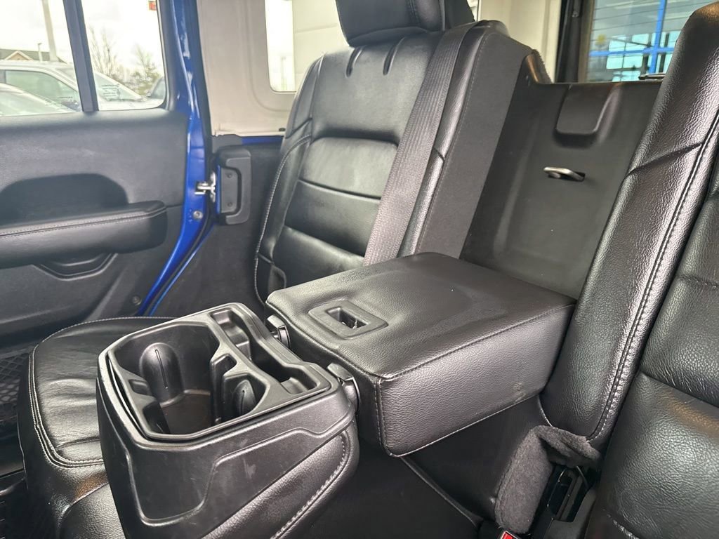 Used 2019 Jeep Wrangler Unlimited Sahara w/ Uconnect 4C Nav & Sound Group image 59