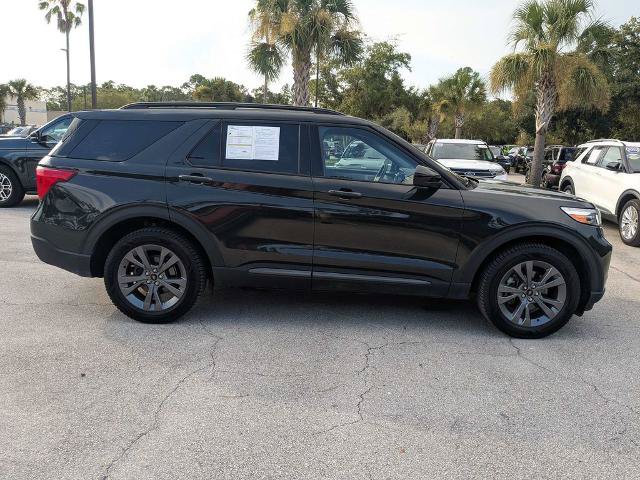 Certified 2023 Ford Explorer XLT w/ Equipment Group 202A AWD/4WD image 3