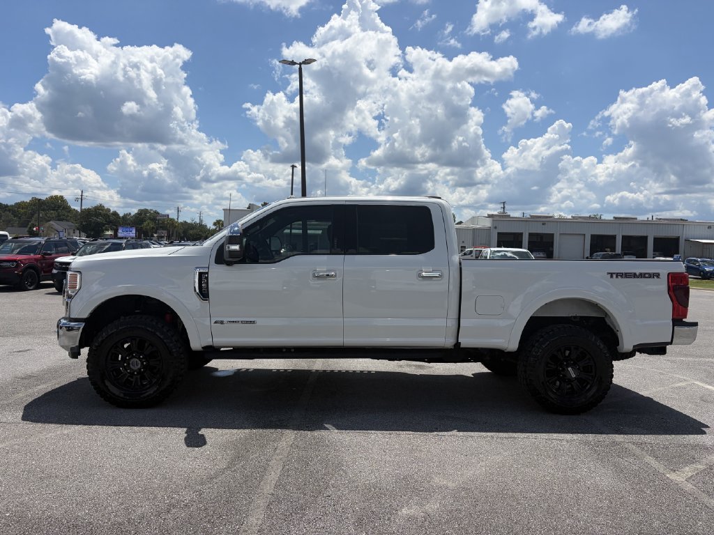 Certified 2022 Ford F250 Lariat w/ Tremor Off-Road Package AWD/4WD image 4