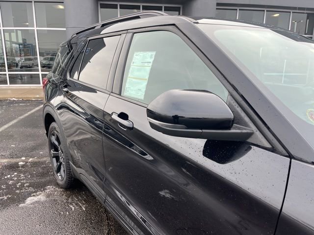 Certified 2022 Ford Explorer ST w/ Equipment Group 401A image 3