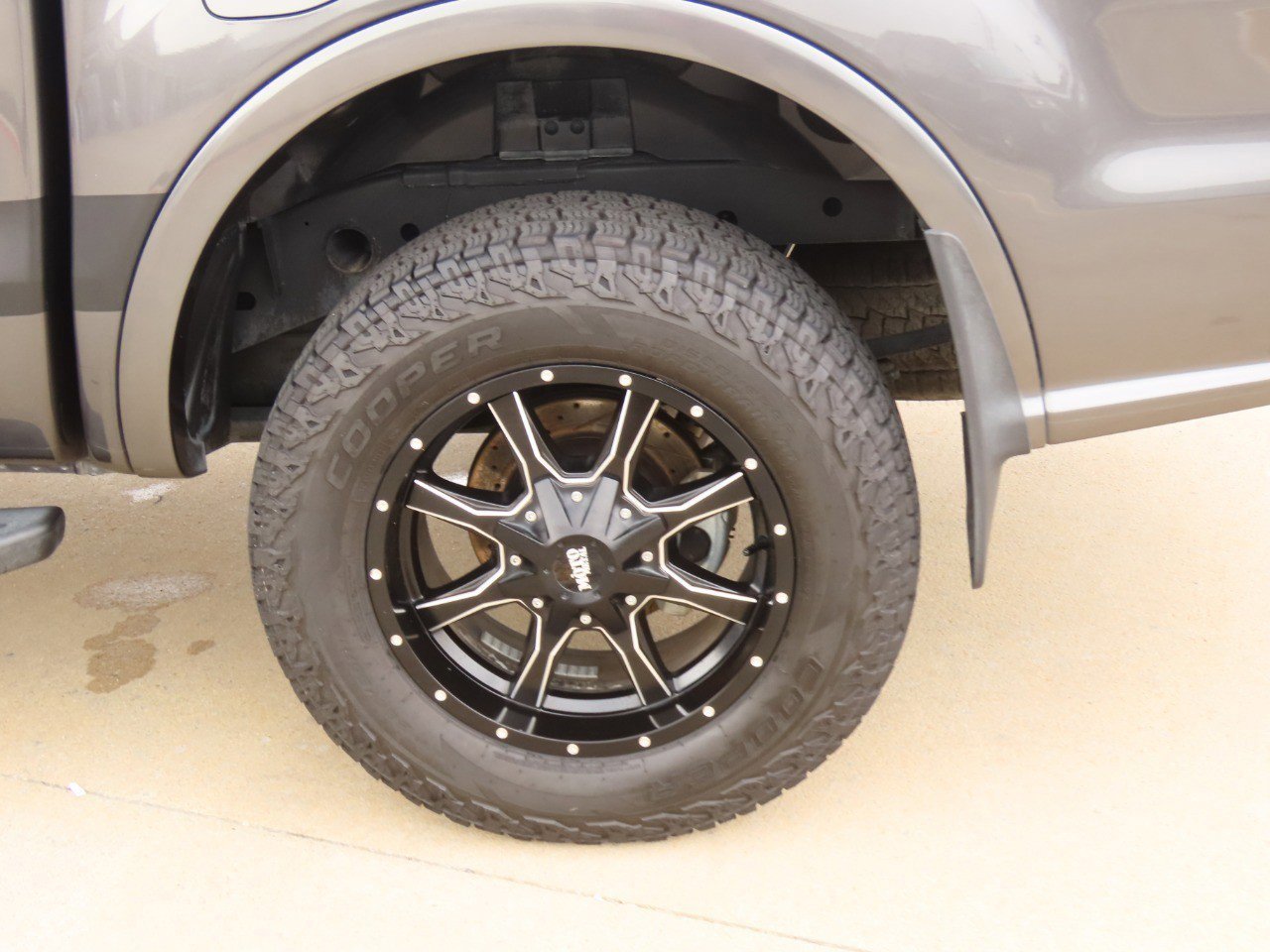 Certified 2019 Ford Ranger XLT w/ Black Appearance Package image 17