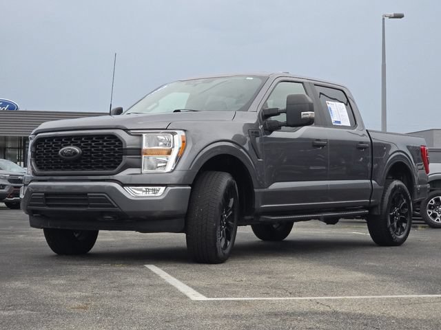 Certified 2022 Ford F150 XL w/ STX Black Appearance Package AWD/4WD image 12