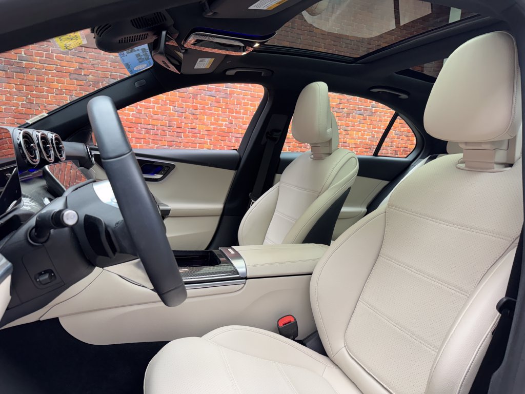 Used 2024 Mercedes-Benz C 300 4MATIC Sedan image 22