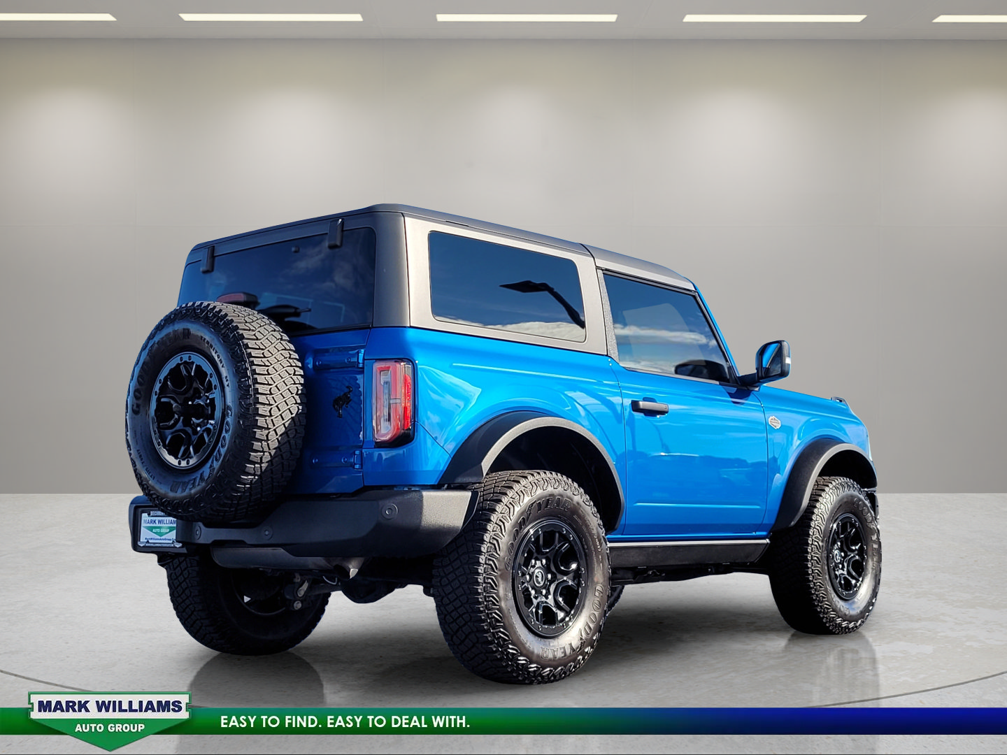 Certified 2023 Ford Bronco Wildtrak AWD/4WD image 4