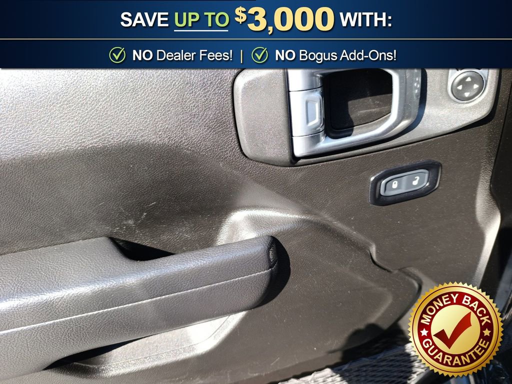Used 2025 Jeep Wrangler Unlimited Rubicon AWD/4WD image 16