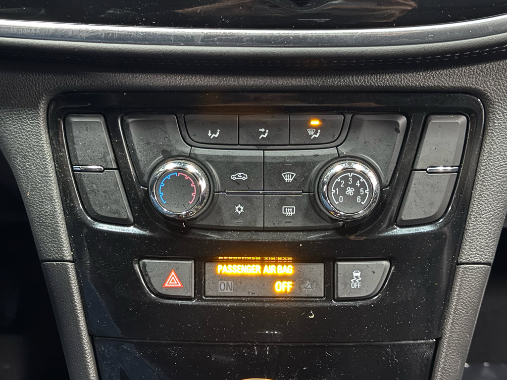 Used 2021 Buick Encore Preferred w/ Safety Package image 23