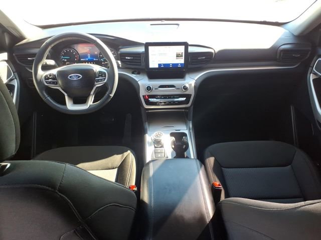 Certified 2024 Ford Explorer XLT w/ Class IV Trailer Tow Package image 14