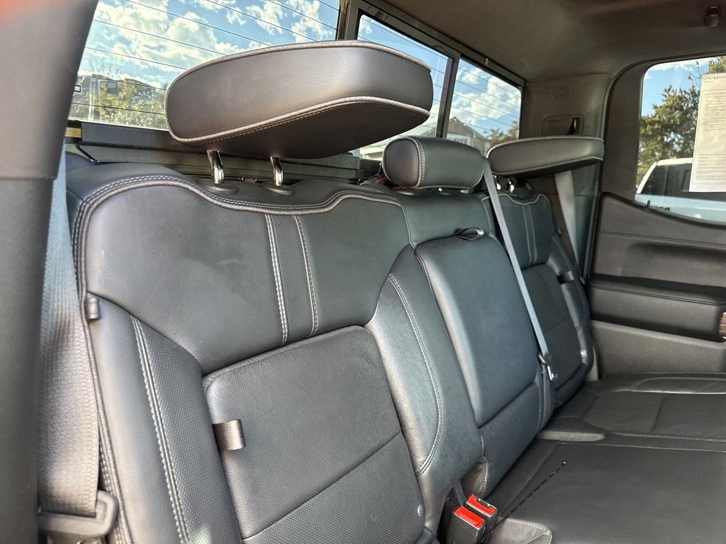 Used 2020 Chevrolet Silverado 1500 High Country w/ Technology Package image 22