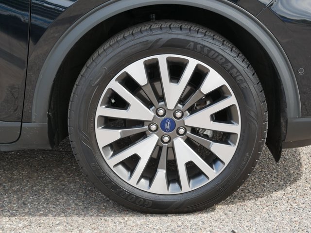 Certified 2020 Ford Escape Titanium AWD/4WD image 9